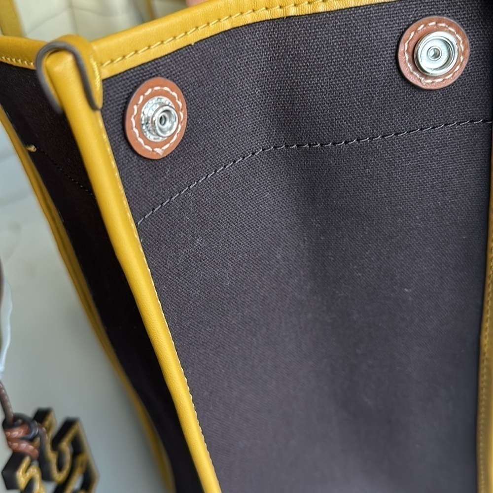 Tory Burch tote - Picture 9 of 9